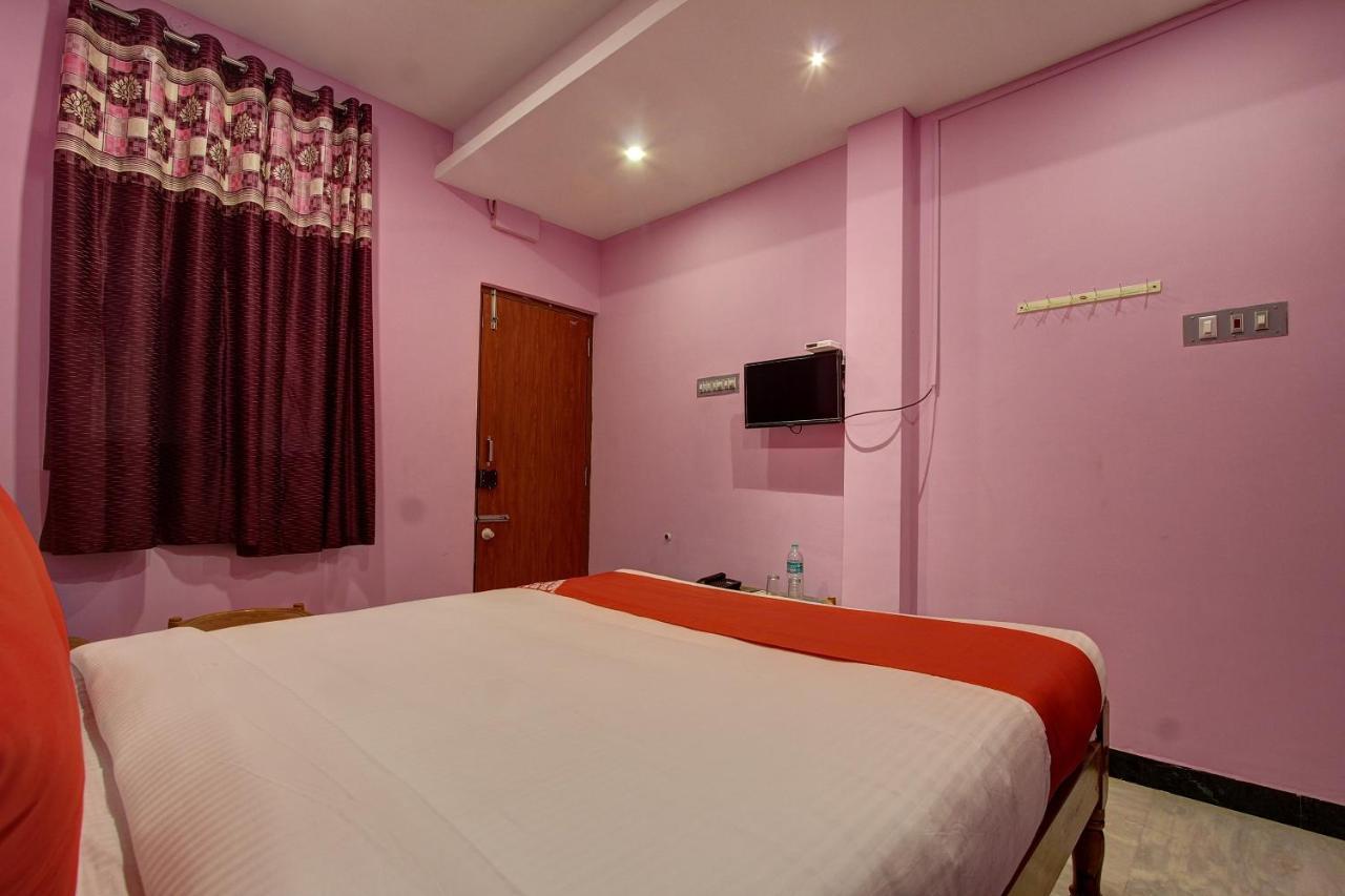 Отель Oyo 38664 Rt Residency Golden Rock Экстерьер фото