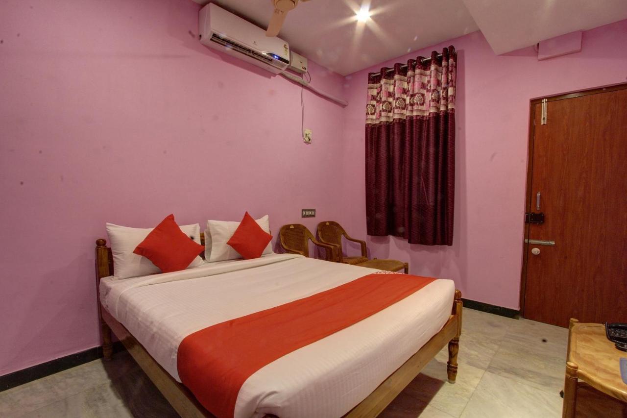Отель Oyo 38664 Rt Residency Golden Rock Экстерьер фото